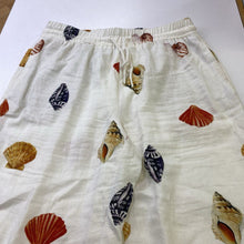 Load image into Gallery viewer, Rachel Zoe seashell pants S
