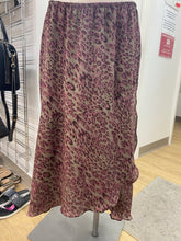 Load image into Gallery viewer, Sharon Young vintage Leopard skirt L
