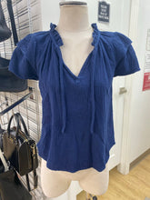 Load image into Gallery viewer, 4our dreamers top S
