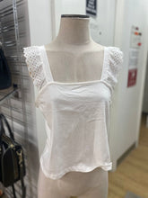 Load image into Gallery viewer, H&amp;M top S NWT

