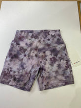 Load image into Gallery viewer, Lululemon biker shorts 8 NWT
