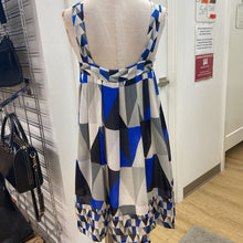 Load image into Gallery viewer, Theory silk dress 8
