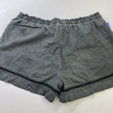 Load image into Gallery viewer, Bella Dahl tencel shorts M
