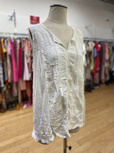 Load image into Gallery viewer, Lucky Brand top 3X
