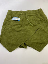 Load image into Gallery viewer, MEC Mountain Equipment Coop shorts 4
