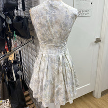 Load image into Gallery viewer, Club Monaco dress 00p
