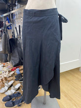 Load image into Gallery viewer, Wilfred wrap linen skirt M
