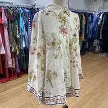 Load image into Gallery viewer, H&amp;M linen/blend top NWT M
