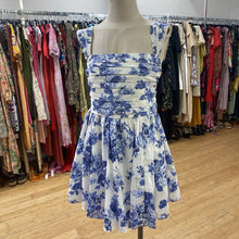 Load image into Gallery viewer, Abercrombie dress M
