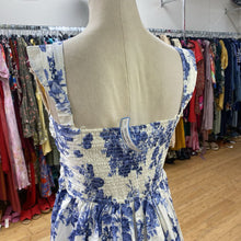 Load image into Gallery viewer, Abercrombie dress M
