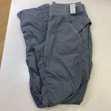 Load image into Gallery viewer, Lululemon pull on pants 8
