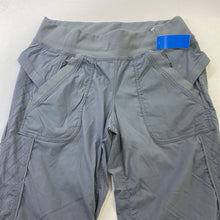 Load image into Gallery viewer, Lululemon pull on pants 8
