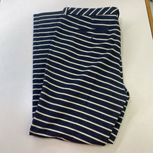 Load image into Gallery viewer, Weekend Max Mara Slim Cigarette pants 14
