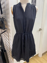 Load image into Gallery viewer, Babaton silk dress M

