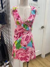 Load image into Gallery viewer, Lilly Pulitzer wrap dress XS
