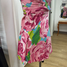 Load image into Gallery viewer, Lilly Pulitzer wrap dress XS
