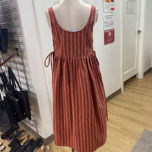 Load image into Gallery viewer, Fortiv Striped dress S/M
