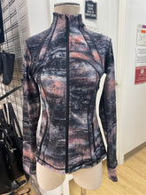 Load image into Gallery viewer, Lululemon zip up 8
