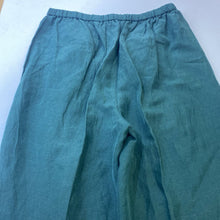 Load image into Gallery viewer, Eileen Fisher pull on linen/silk pants S
