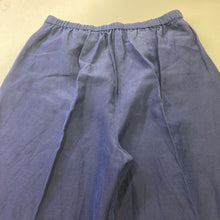 Load image into Gallery viewer, Eileen Fisher pull on linen/silk pants S
