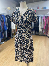 Load image into Gallery viewer, Tangente linen/blend wrap dress XS
