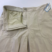 Load image into Gallery viewer, Lululemon cargo pants 31
