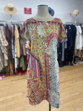 Load image into Gallery viewer, Orientique reversible dress S
