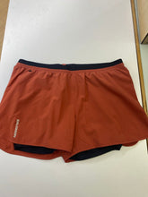 Load image into Gallery viewer, Salomon shorts XL
