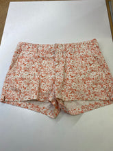 Load image into Gallery viewer, Gap Shorts 8
