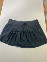 Load image into Gallery viewer, Lululemon skort 8
