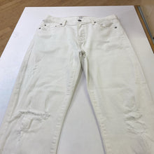 Load image into Gallery viewer, Citizens of Humanity jeans 28

