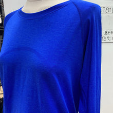 Load image into Gallery viewer, Lululemon long sleeve top 10
