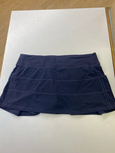 Load image into Gallery viewer, Lululemon Skort 10

