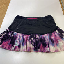 Load image into Gallery viewer, Lululemon skort 6
