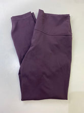 Load image into Gallery viewer, Lululemon leggings 10
