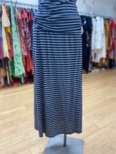 Load image into Gallery viewer, OGL pull on maxi skirt L
