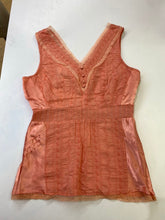 Load image into Gallery viewer, Tristan &amp; Iseut vintage satin detail top XS *As Is
