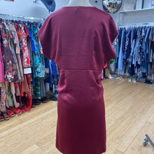 Load image into Gallery viewer, Vero Moda satiny dress M
