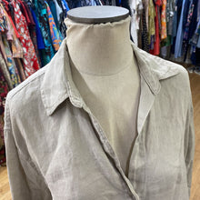 Load image into Gallery viewer, Zara linen top NWT M
