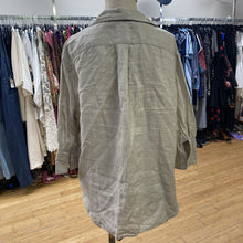 Load image into Gallery viewer, Zara linen top NWT M
