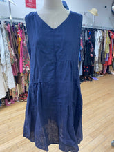 Load image into Gallery viewer, Cut Loose linen dress L
