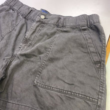 Load image into Gallery viewer, Gap denim shorts XL
