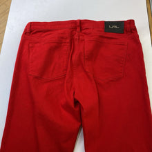 Load image into Gallery viewer, Lauren Ralph Lauren jeans 14
