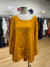 Load image into Gallery viewer, Bryn Walker linen tunic M
