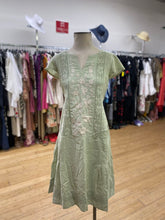 Load image into Gallery viewer, April Cornell embroidered maxi dress XS
