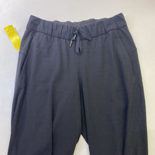 Load image into Gallery viewer, Lululemon pants 4
