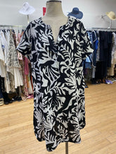 Load image into Gallery viewer, Rachel Zoe linen dress NWT 1X
