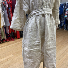 Load image into Gallery viewer, Montreal Linen Club linen dress L
