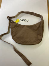 Load image into Gallery viewer, Baggu Medium Nylon Crescent Bag NWT
