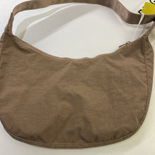Load image into Gallery viewer, Baggu Medium Nylon Crescent Bag NWT
